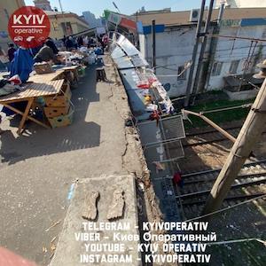 Свежие новости: На ж/д вокзале в Киеве отпала ограда над путями скоростного трамвая