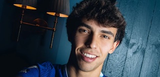 Свежие новости: Челсі оголосив про підписання зіркового форварда