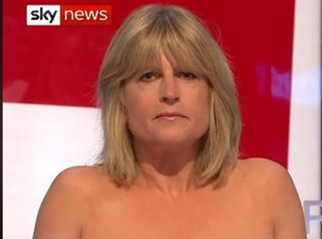 Свежие новости: Сестра британского экс-министра разделась в прямом эфире