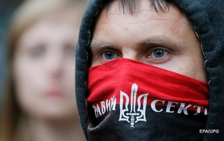 Фото новости: Ярош прокомментировал причастность экс-собратьев к убийству херсонской активистки Свежие новости: Ярош прокомментировал причастность экс-собратьев к убийству херсонской активистки