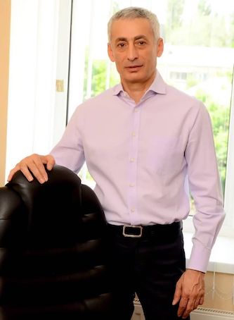 Свежие новости: Парламентские выборы 2019. Эрик Григорян подал документы в ЦИК