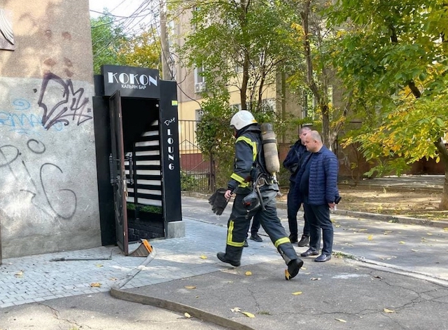 Свежие новости: На Никольской загорелась подвальная кальянная «Кокон»