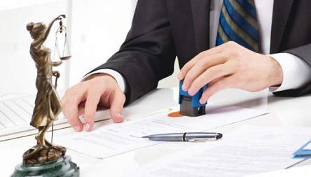 Свежие новости: Нотариусов могут наделить правом регистрировать браки и разводы