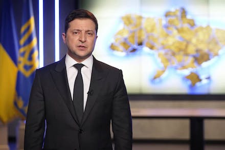 Фото новости: Зеленский внёс в ВР законопроект о продлении режима военного положения Свежие новости: Зеленский внёс в ВР законопроект о продлении режима военного положения