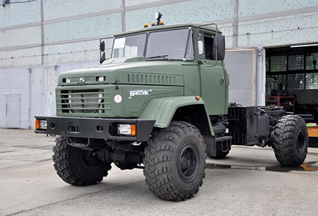 Свежие новости: Волонтеры автотранспортного хозяйства ЮУАЭС передали военным восстановленный тягач артиллерийских систем марки КрАЗ