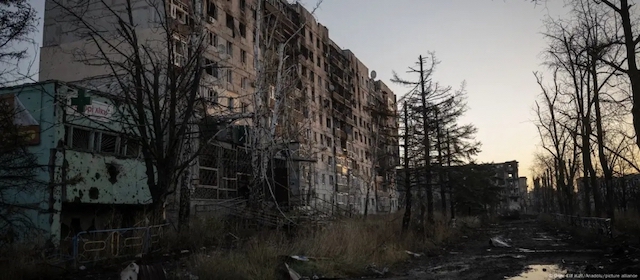 Свежие новости: Російські війська просунулися до центру Вугледара