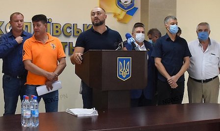 Свежие новости: Полиция остановила активиста, бросившего яйцами на представителей «ОПЗЖ»