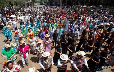 Свежие новости: В Мексике отравились более тысячи человек