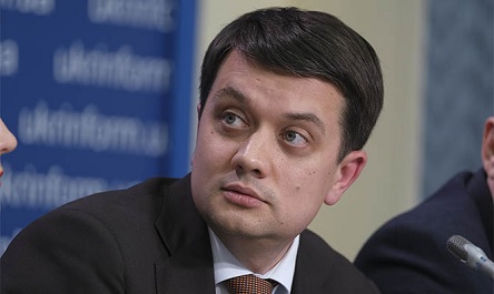 Фото новости: Разумков прокомментировал первый случай кнопкодавства в Раде, не зная, что первым был  Свежие новости: Разумков прокомментировал первый случай кнопкодавства в Раде, не зная, что первым был