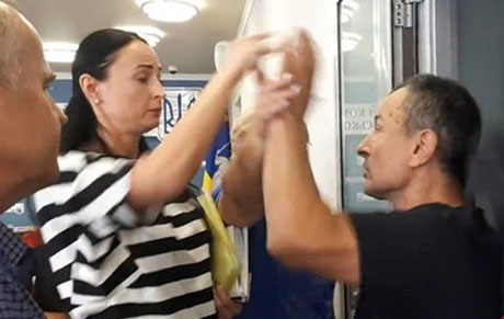 Свежие новости: В горсовете Умани произошла потасовка из-за переименования улицы