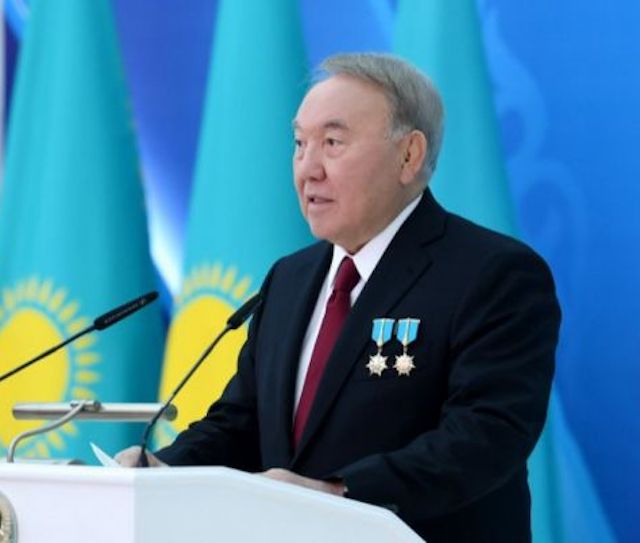 Свежие новости: У Назарбаева опровергли побег из Казахстана, он находится в столице