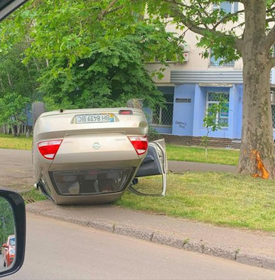 Свежие новости: В Одессе перевернулась машина