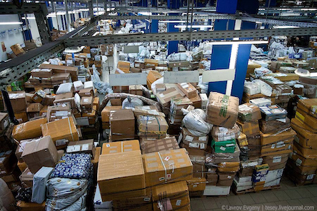 Свежие новости: В Украине решили поднять безналоговые покупки в интернете из-за рубежа со 100 до 150 евро