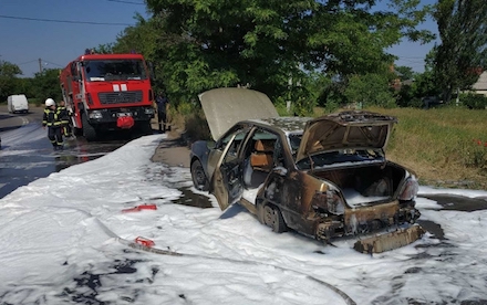 Свежие новости: В Николаеве на ходу загорелся автомобиль