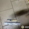 Свіжі новини: У Очакові чоловік після сварки повернувся до магазину з ножем і поранив опонента
