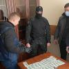 Свіжі новини: ГБР задержало замдиректора Национального агентства по аккредитации, вымогавшего у бизнесмена $2,5 тысячи взятки