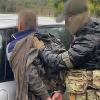 Фото новости: В Україні затримали дев’ятьох торговців “трофейною” зброєю Свежие новости: В Україні затримали дев’ятьох торговців “трофейною” зброєю
