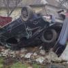 Свіжі новини: В Николаеве авто повисло на заборе