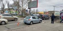 Свежие новости: В центре Николаева «Пежо» сбил маму с ребёнком на переходе