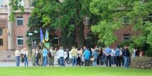 Свежие новости: Активисты под стенами Николаевской ОГА приняли резолюцию с требованиями