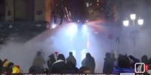 Свежие новости: У Тбілісі силовики жорстко розганяють акцію протесту: використовують водомети