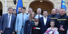 Фото новости: Президент України нагородив лауреатів Всеукраїнської акції “Герой-рятувальник 2019 року” Свежие новости: Президент України нагородив лауреатів Всеукраїнської акції “Герой-рятувальник 2019 року”