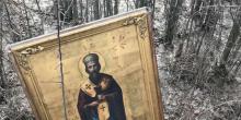 Свежие новости: В Одесской области пограничники обнаружили в лесу похищенные из церкви иконы
