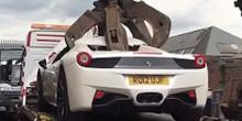 Свежие новости: В Британии уничтожили «Ferrari», владелец которого не доказал, что не угнал спорткар