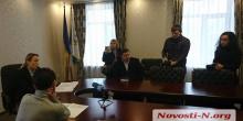 Фото новости: Главе Николаевского облсовета следователи ГБР вручили повестку Свежие новости: Главе Николаевского облсовета следователи ГБР вручили повестку