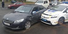 Свежие новости: В Николаеве водитель «Peugeot» не пропустил полицейский «Prius», спешивший на вызов о стрельбе