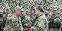 Фото новости: Порошенко сменил командующего ООС Свежие новости: Порошенко сменил командующего ООС