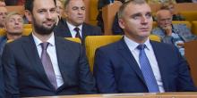 Свежие новости: Сенкевич обвинил Макарьяна в том, что он контролировал голосование по «импичменту»