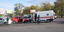 Свежие новости: ФОТО:  В Николаеве жуткое ДТП с машиной скорой помощи
