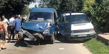 Фото новости: В Николаеве «Mercedes» после столкновения с «Газель» насмерть сбил почтальона на глазах у ее дочки Свежие новости: В Николаеве «Mercedes» после столкновения с «Газель» насмерть сбил почтальона на глазах у ее дочки