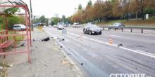 Фото новости: Жуткое ДТП в Киеве: автомобиль врезался в отбойник и несколько раз перевернулся Свежие новости: Жуткое ДТП в Киеве: автомобиль врезался в отбойник и несколько раз перевернулся