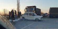 Свежие новости: Возле Николаева на трассе грузовик въехал в легковушку – образовалась пробка