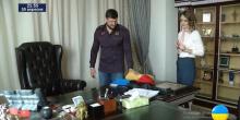 Фото новости: ВИДЕО: Савченко показал журналистам свою николаевскую квартиру и киевский офис Свежие новости: ВИДЕО: Савченко показал журналистам свою николаевскую квартиру и киевский офис