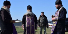 Свежие новости: ВИДЕО: Священники облетели Николаев на самолете с молитвой о защите от коронавируса