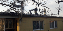 Фото новости: На Николаевщине спасатели вывели женщину из загоревшегося дома Свежие новости: На Николаевщине спасатели вывели женщину из загоревшегося дома