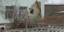 Свежие новости: В Луганской области боевики обстреляли поселок, снаряд попал в детсад, в котором находились дети