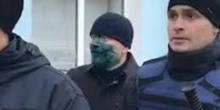Свежие новости: Появилось видео момента, как Вилкулу в Бердянске плеснули в лицо зеленкой