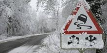 Фото новости: В связи с ухудшением погодных условий николаевцев просят не оставлять автомобили припаркованными у обочины Свежие новости: В связи с ухудшением погодных условий николаевцев просят не оставлять автомобили припаркованными у обочины