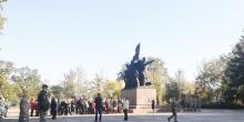 Свежие новости: В центре Николаева со стрельбой провожали в армию призывников