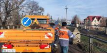Фото новости: З перших днів року миколаївські комунальники вийшли на роботу допомогати долати наслідки обстрілів Свежие новости: З перших днів року миколаївські комунальники вийшли на роботу допомогати долати наслідки обстрілів