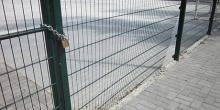 Свежие новости: В Николаеве сделали мини-стадион для детей и закрыли его на замок