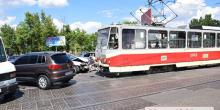 Свежие новости: В Николаеве столкнулись трамвай и «Джили»