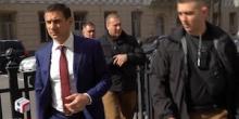 Фото новости: ВИДЕО. Приближенного к Авакову нардепа Котвицкого бесплатно охраняет Нацполиция, а Грановского – СБУ Свежие новости: ВИДЕО. Приближенного к Авакову нардепа Котвицкого бесплатно охраняет Нацполиция, а Грановского – СБУ