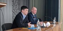 Фото новости: Губернатор Ким представил нового главу Первомайской райгосадминистрации Свежие новости: Губернатор Ким представил нового главу Первомайской райгосадминистрации