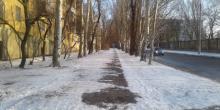 Свежие новости: Уборка придомовых территорий и посыпка троуаров противогололедной смесью: Заводский район отчитался о выполненных работах