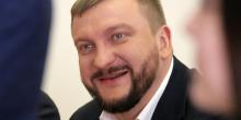 Фото новости: Украинский министр юстиции попал на камеру с девушками в дорогостоящем турецком отеле Свежие новости: Украинский министр юстиции попал на камеру с девушками в дорогостоящем турецком отеле